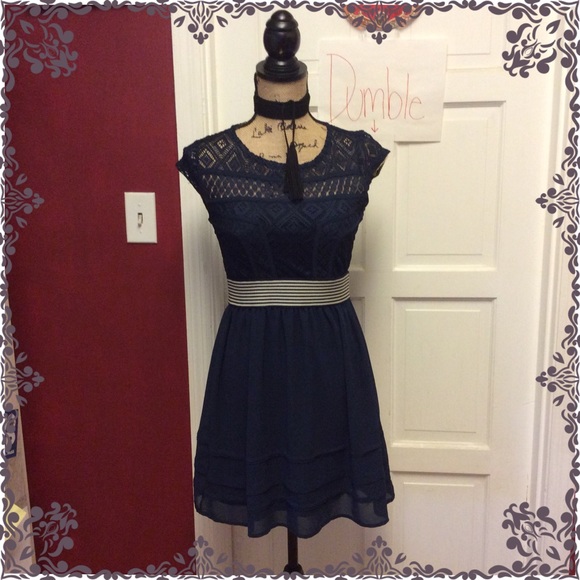Jolt Dresses & Skirts - 🔥10 for $50🔥🦉pretty Jolt navy lace top dress 🦉
